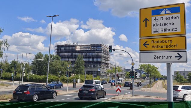 "Radwegknotenpunkt" mit dem Radweg Dresden-Berlin über Radeburg