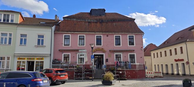 Der Ratskeller war mal ein Wahrzeichen der Stadt, 