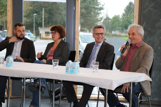 v.l. Sebastian Fischer, Michaela Ritter, Thomas de Maizière und Christian Damme