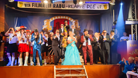 Schlussbild der 1. Prunksitzung