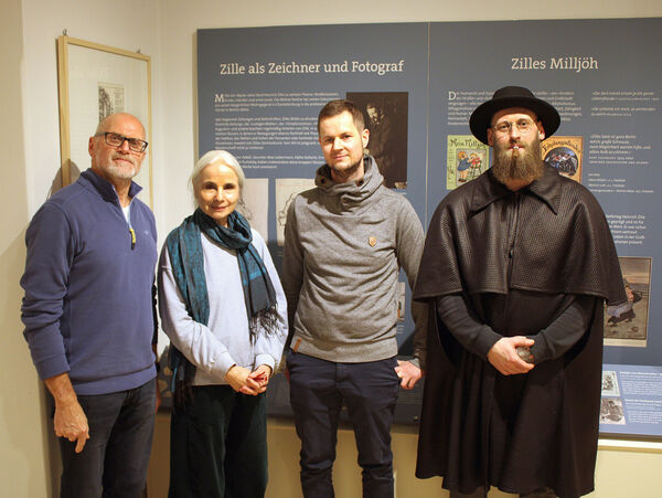 Klaus Kroemke (Ex-Geschäftsführer), Renate Alf. Stefan Graf (Geschäftsführer) und Steve Hornuff.